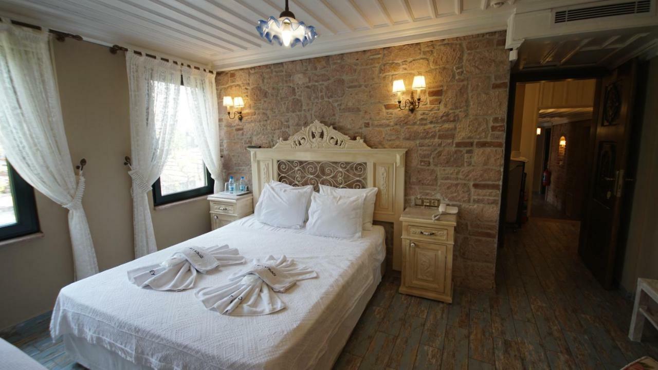 Hotel Fikretbey Konagi Ayvalı Exterior foto